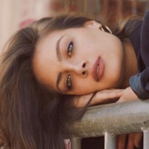 Sole Bovelli, 27 (Attrice TV)