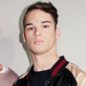 Somer Hollingsworth image 5