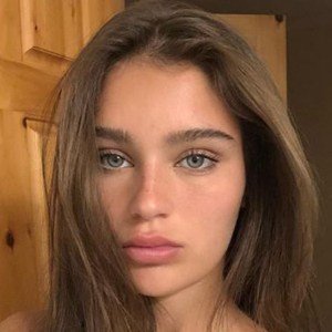 Sophi Knight image 5