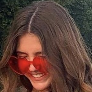 Sophi Reinhart, 19 (TikTok明星)