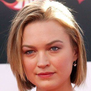 Sophia Myles, 43 (Actriz de Cine)