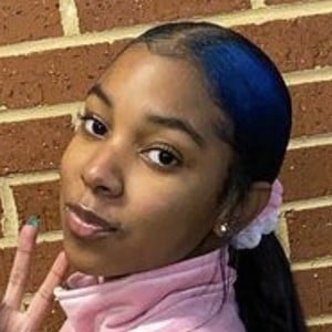 Sophia Walker image 7