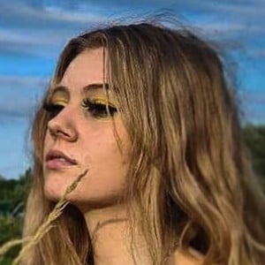 Sophie Frear image 3