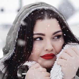 Sophie Orchard, 30 (YouTube Star)