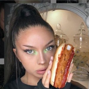 Sorsha Morava image 4