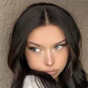 Sorsha Morava image 6