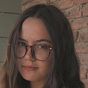 Spencer Barbosa, 23 (Actriz de Televisión)