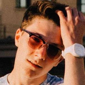 Stan Gerards, 29 (Instagram Star)