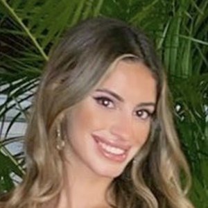 Stay At Home Daughter, 43 (TikTok明星)