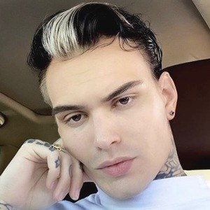 Stefan James image 5