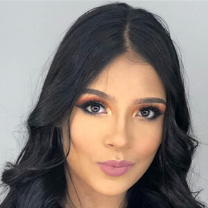 Stefania Usuga image 9