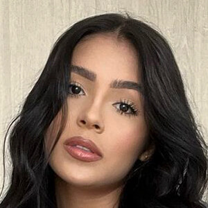 Stefania Usuga, 24 (Instagram Star)