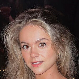 Stefanie Moir image 8
