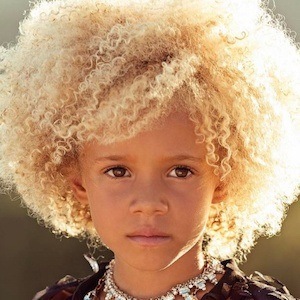 Stella Bennett, 16 (Instagram Star)