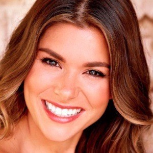 Steph Barkley, 34 (Instagram Star)