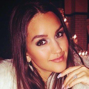 Stephanie Longo, 32 (Cheerleader)