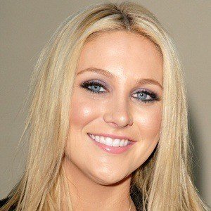 Stephanie Pratt image 7