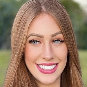 Stephany Fiorini, 30 (Instagram明星)