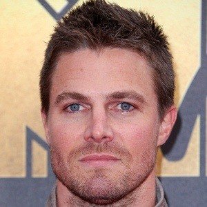 Stephen Amell, 44 (TV Schauspieler)