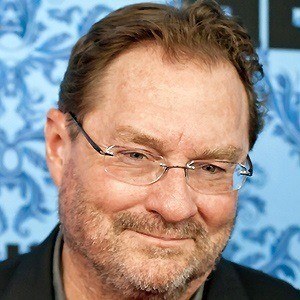 Stephen Root, 72 (Ator de TV)