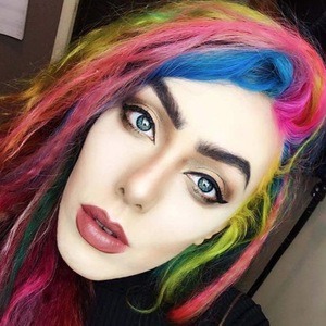 Stephi LaReine, 31 (Blogger)