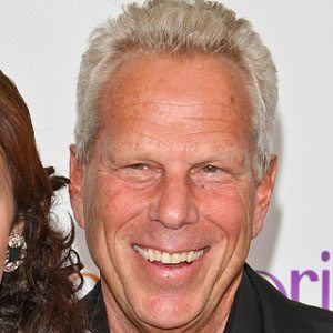 Steve Tisch (Film Producer) - Age, Birthday, Bio, Facts, Family, Net