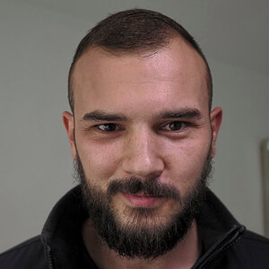 Steven Blades image 9