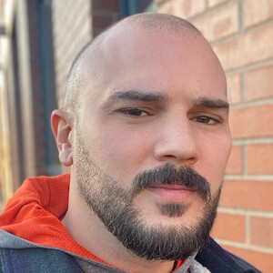 Steven Blades image 16