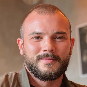 Steven Blades image 6