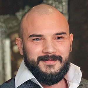 Steven Blades image 7