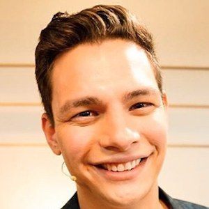 Steven Brundage, 34 (Magician)