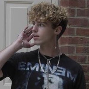 stevenrockich, 25 (TikTok明星)