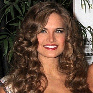 Stormi Henley, 34 (模特)