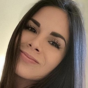 Sully Sáenz image 7