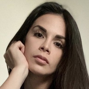 Sully Sáenz image 8