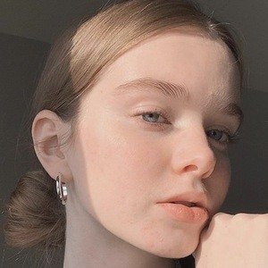 Summer H. Howell image 3