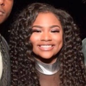 Summerella, 30 (Instagram Star)