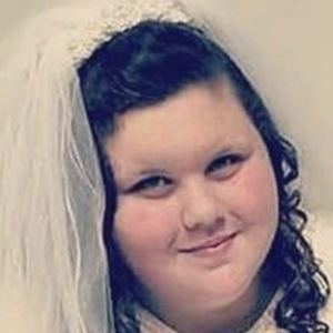 Susan Broxson, 26 (TikTok Star)