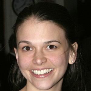 Sutton Foster image 7