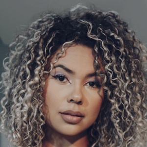 Suzane Camila image 8