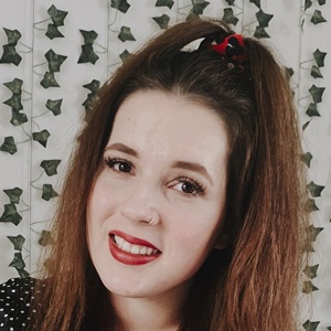 Suzanne Marie, 30 (Звезда Youtube)