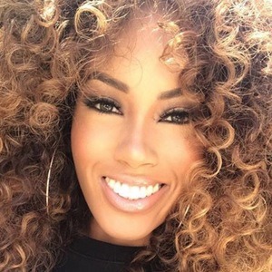 Suzette James, 36 (Modella)