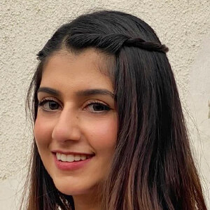 Swati Chauhan image 5