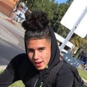 SwavyTv, 24 (YouTube明星)