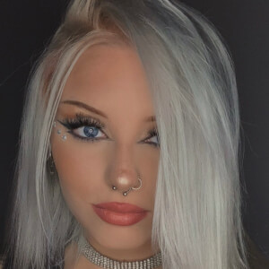 Sxyylar, 24 (TikTok明星)