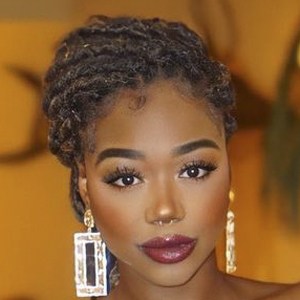 Sydney Bell, 28 (TikTok Star)