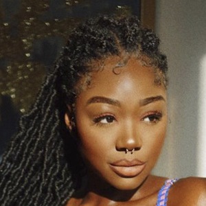 Sydney Bell, 28 (TikTok Star)