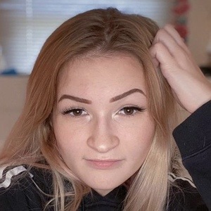 Sydney Chaney, 26 (TikTok Star)