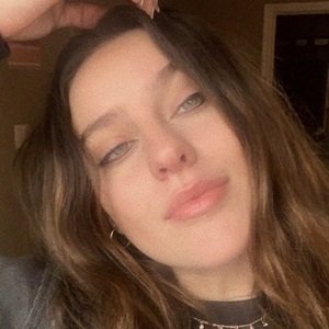 Sydney Cope, 23 (TV Actress)