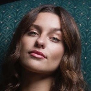 Sydney Cope, 23 (TV Actress)